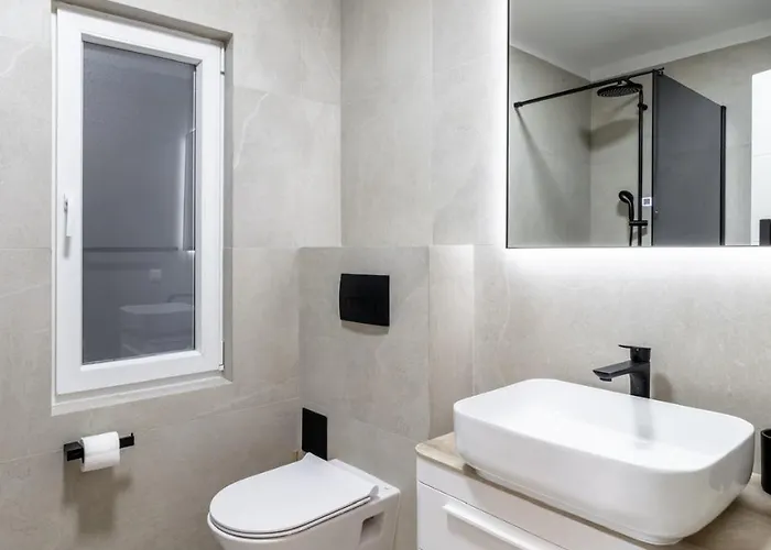 With Wifi - 23697 Apartment Split