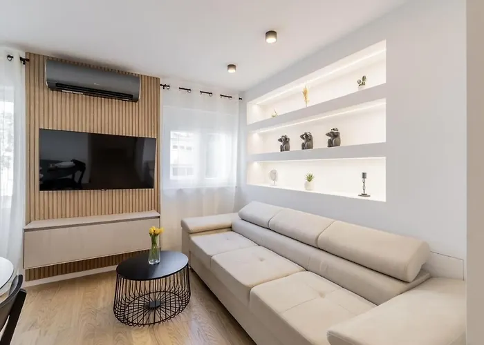 With Wifi - 23697 Apartment